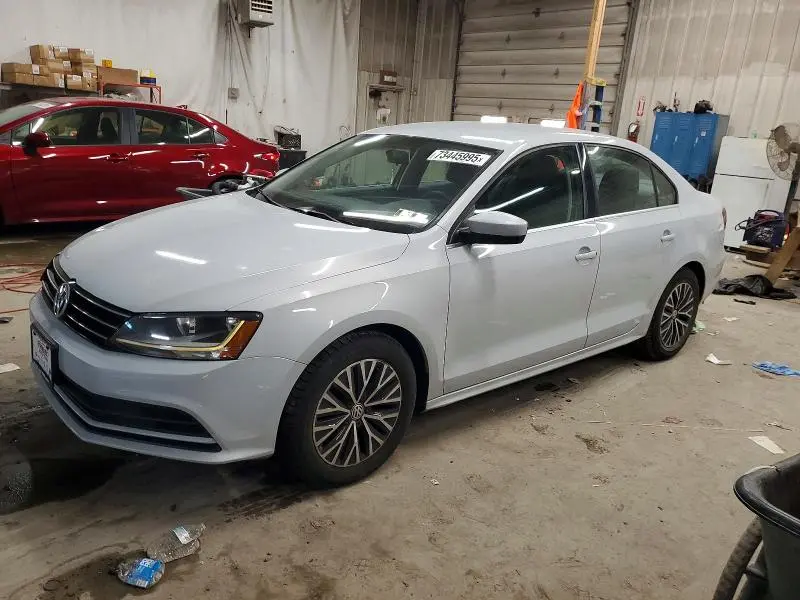 3VW2B7AJ5HM317121