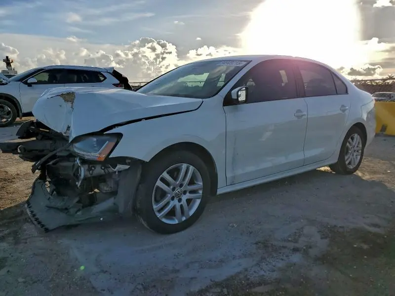 3VW2B7AJ5JM217266