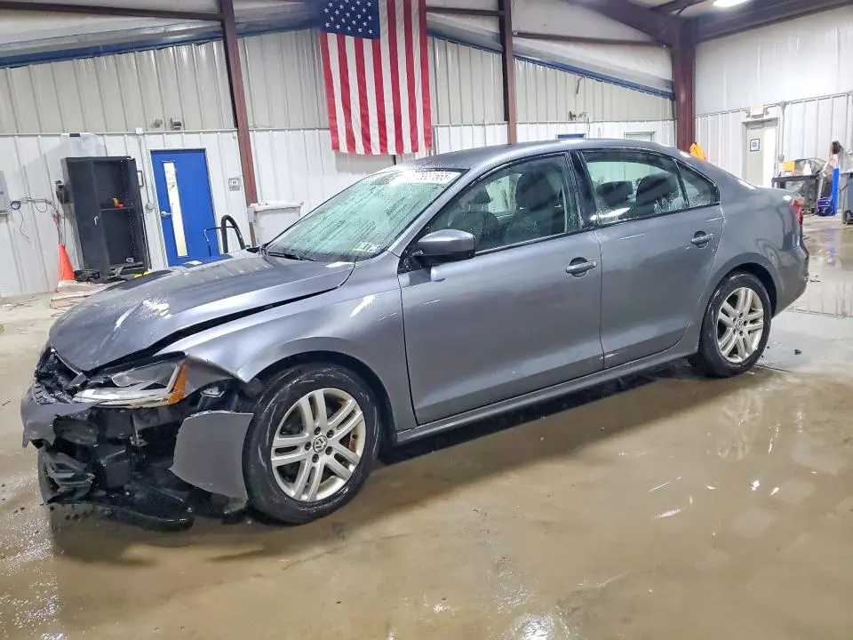 3VW2B7AJ5JM246329