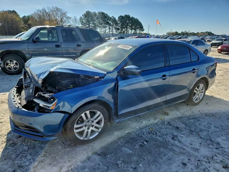 3VW2B7AJ5JM247108