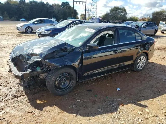 3VW2B7AJ7HM255317