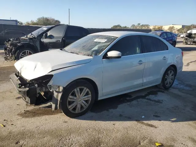 3VW2B7AJ7HM264924