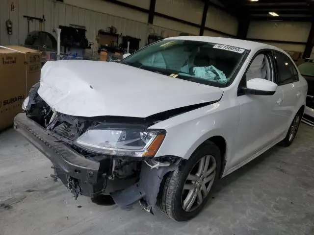 3VW2B7AJ7JM220007