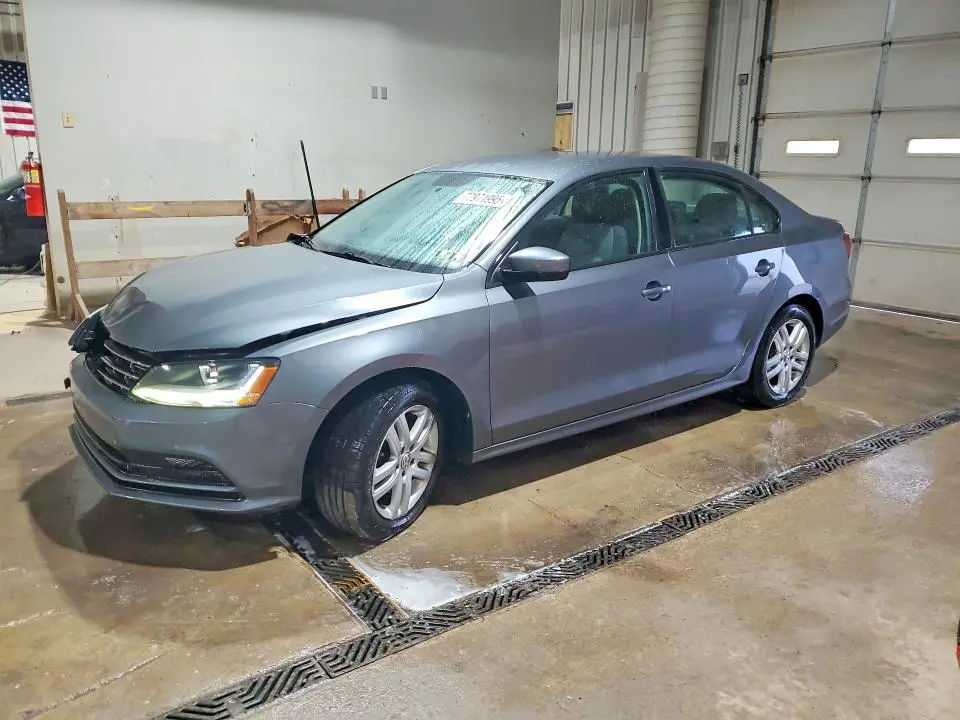3VW2B7AJ7JM240595