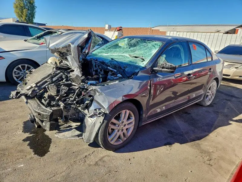 3VW2B7AJ7JM258465