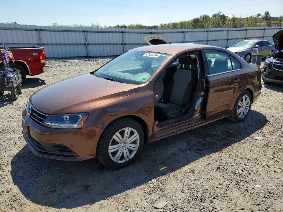 3VW2B7AJ8HM212024