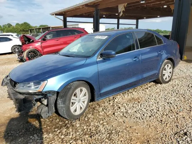 3VW2B7AJ8HM318103