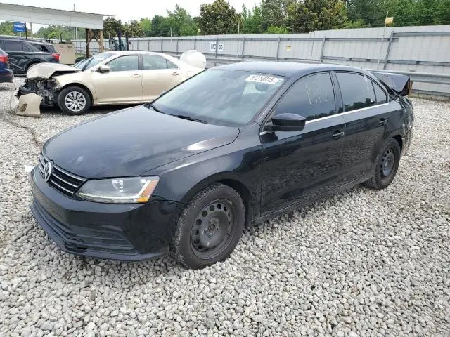 3VW2B7AJ8HM381136