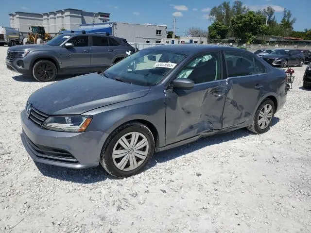 3VW2B7AJ8HM412627