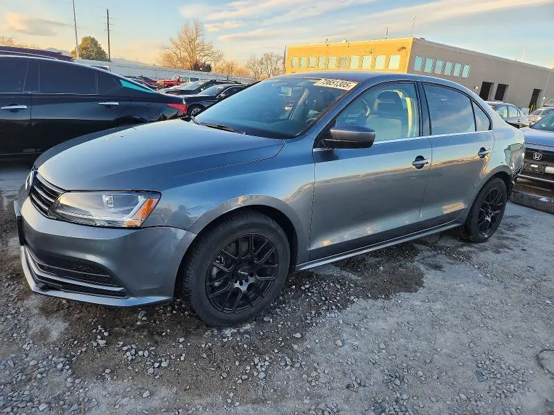3VW2B7AJ8HM415446