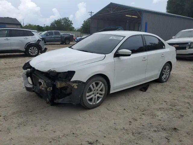3VW2B7AJ8JM213079