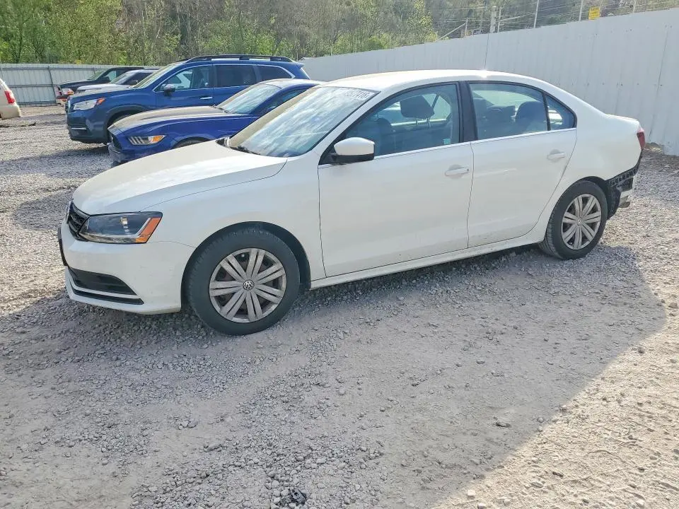 3VW2B7AJ9HM233657