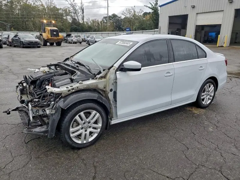 3VW2B7AJ9HM324170