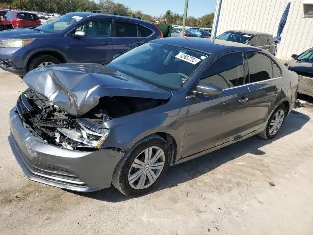 3VW2B7AJ9HM379637