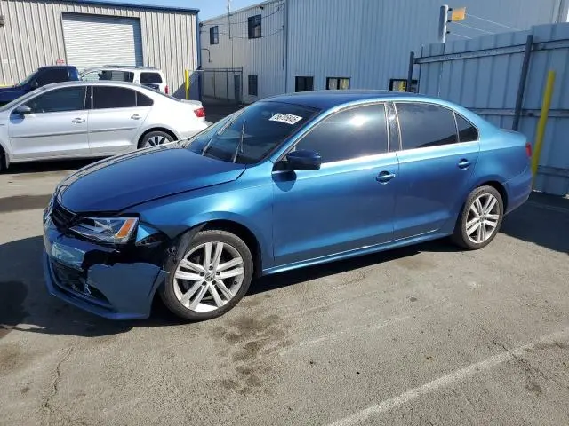 3VW2B7AJXHM256008