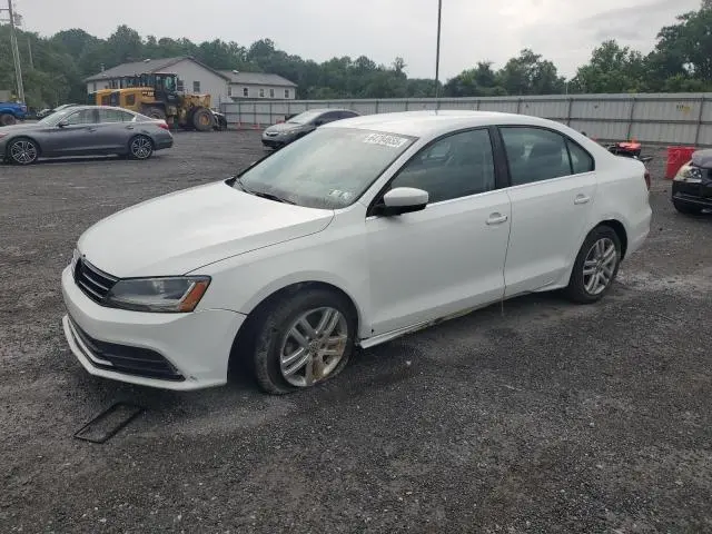 3VW2B7AJXHM370574
