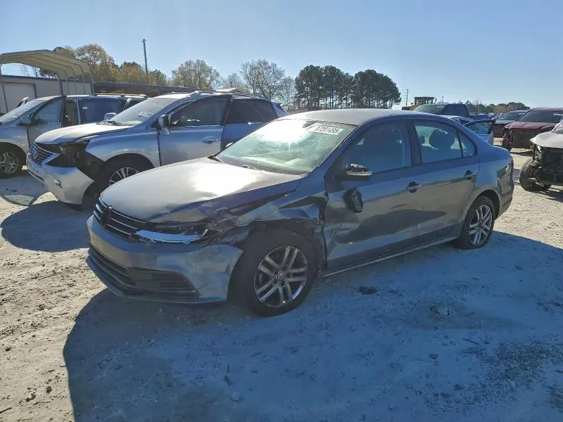 3VW2B7AJXJM220342