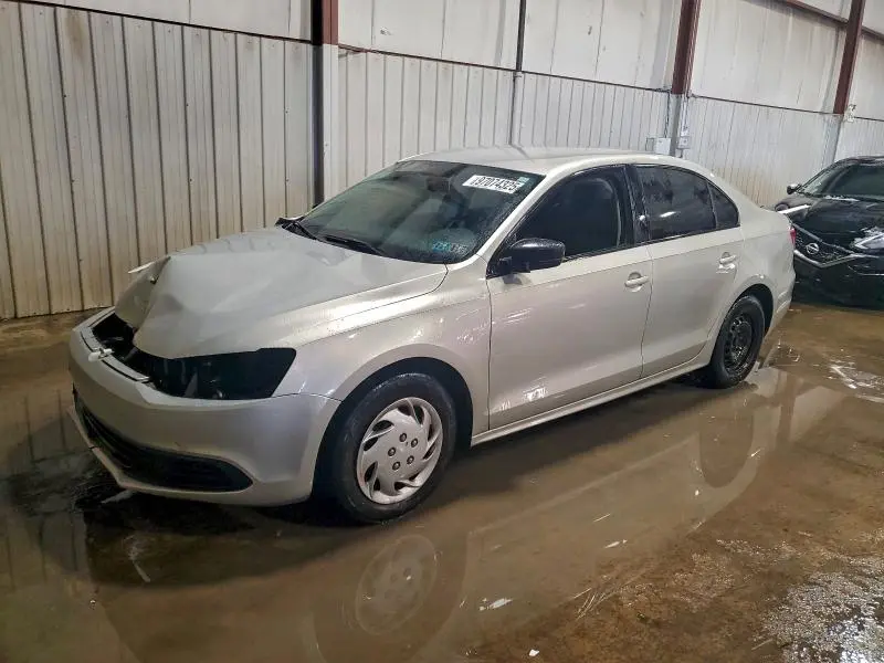 3VW2K7AJ0CM319996