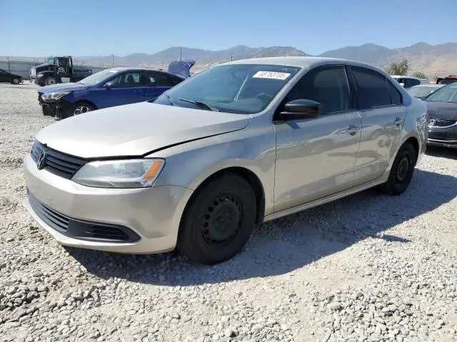 3VW2K7AJ0DM236439