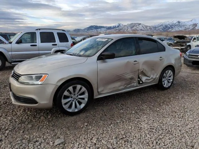 3VW2K7AJ0DM303668