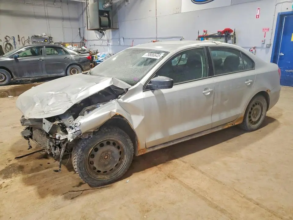 3VW2K7AJ1CM325645