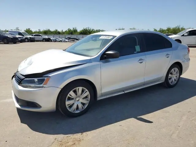 3VW2K7AJ2CM383912