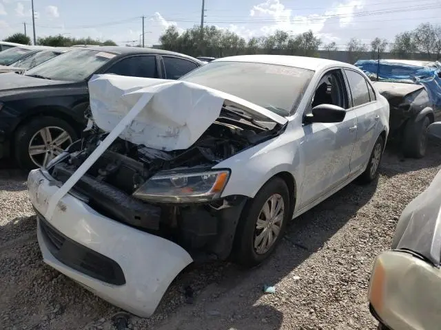 3VW2K7AJ2EM303608