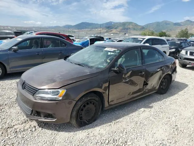 3VW2K7AJ3EM236744