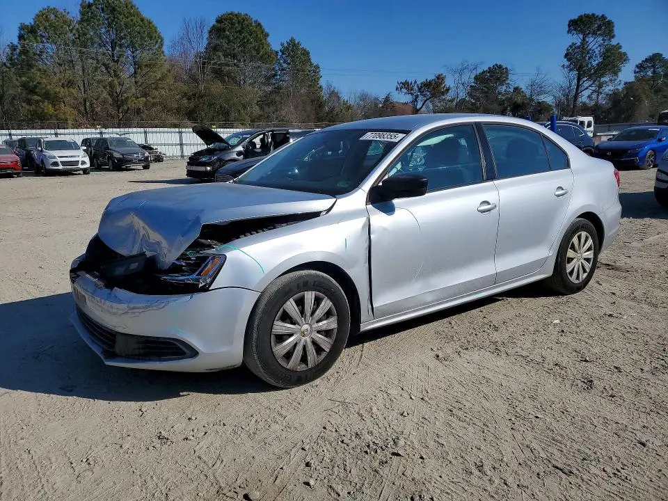 3VW2K7AJ3EM239451