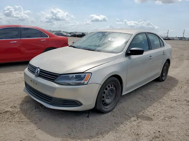 3VW2K7AJ4BM016704