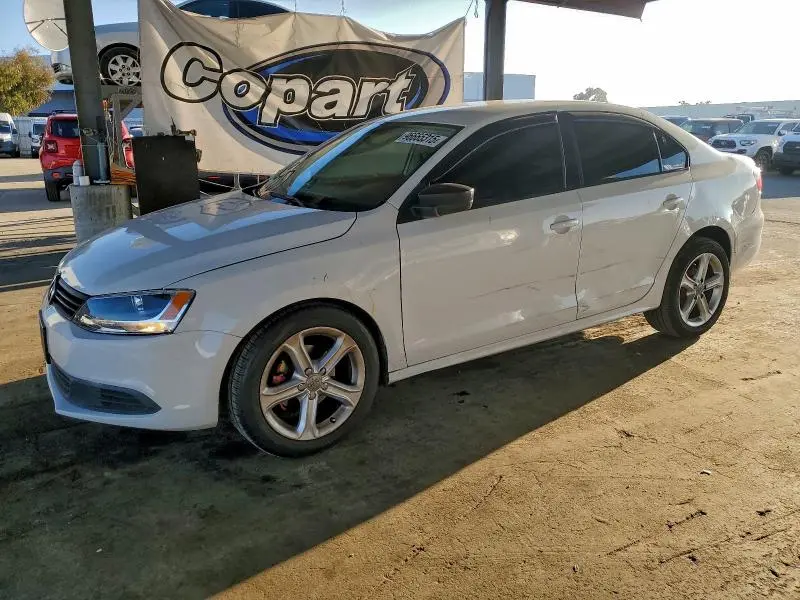 3VW2K7AJ4BM305582
