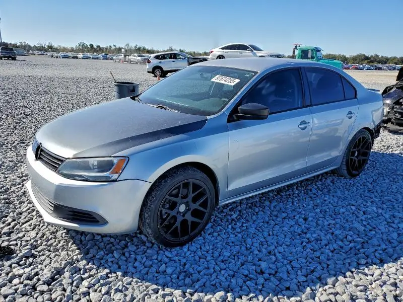 3VW2K7AJ5CM382656