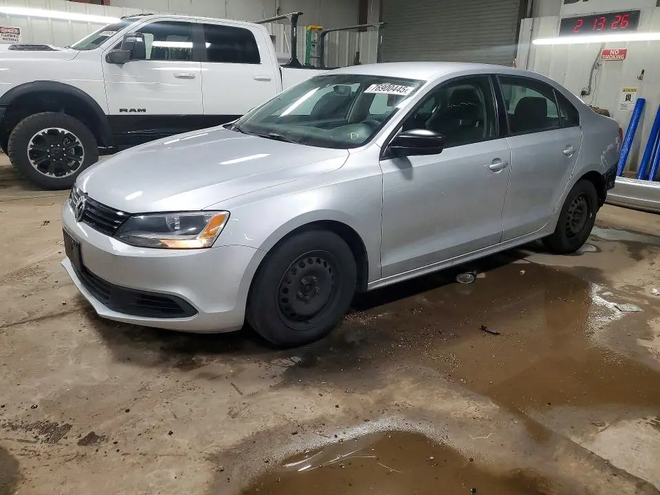 3VW2K7AJ5DM253592