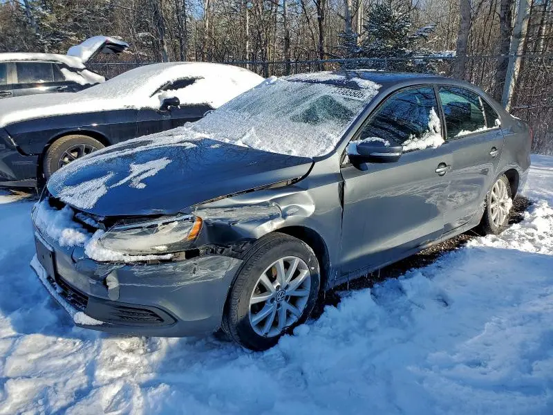 3VW2K7AJ5EM351068