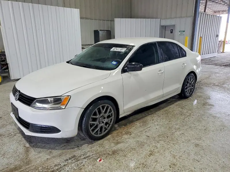 3VW2K7AJ5EM399024