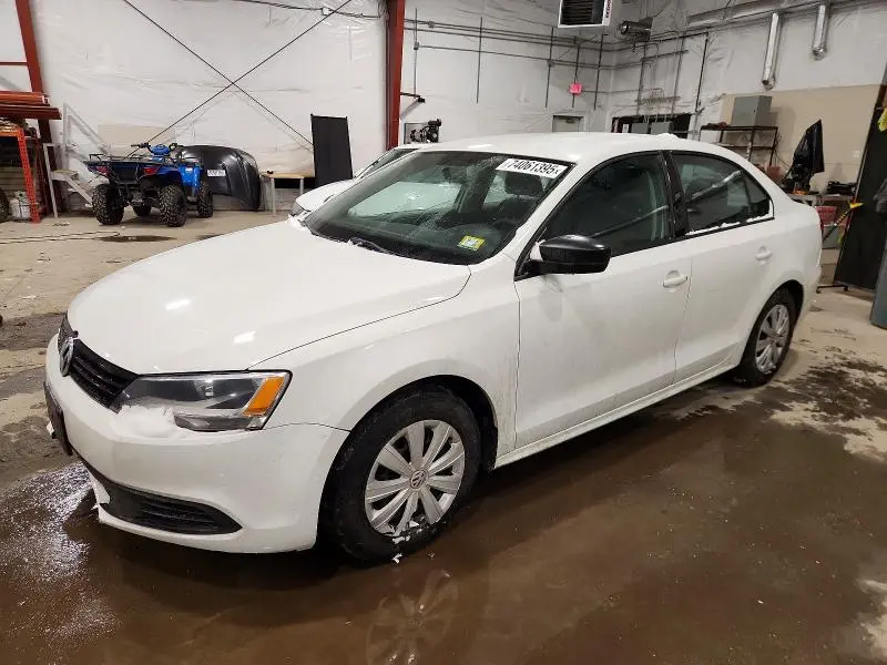 3VW2K7AJ5EM409826