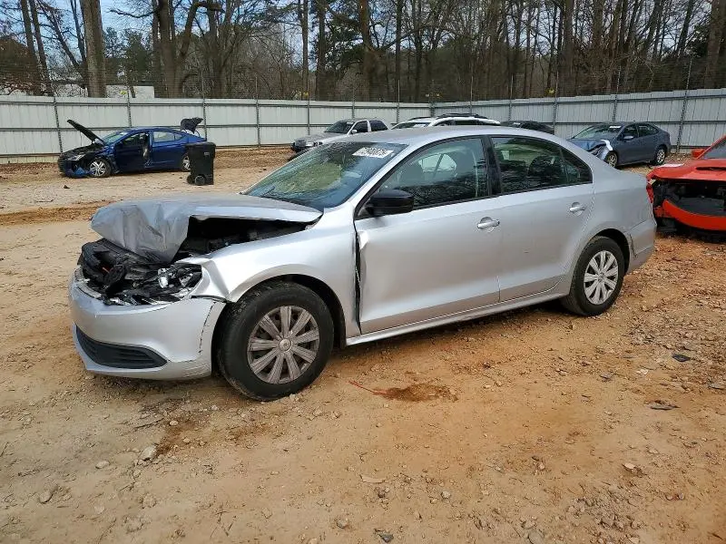 3VW2K7AJ6DM256047