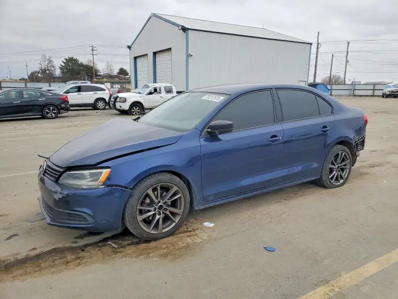 3VW2K7AJ6EM236916
