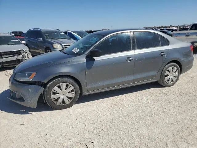 3VW2K7AJ8DM212910