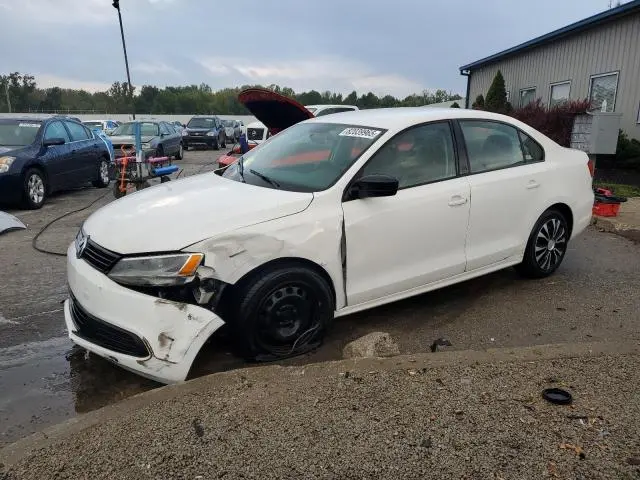 3VW2K7AJ9CM326011