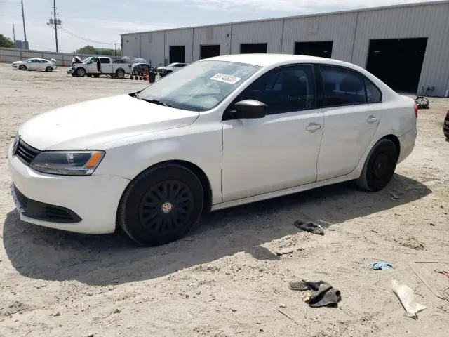 3VW2K7AJ9EM375373