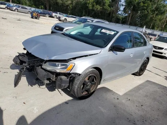 3VW2K7AJXCM387142