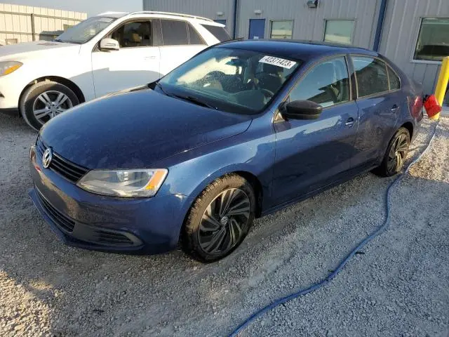 3VW2K7AJXEM235803