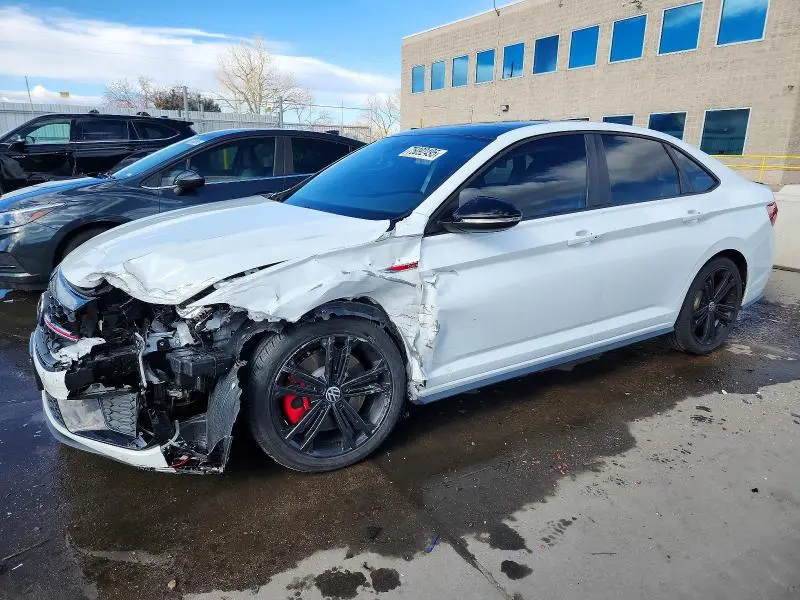 3VW2T7BU3NM029518