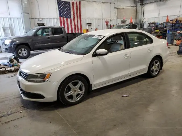 3VW3L7AJ2CM094286