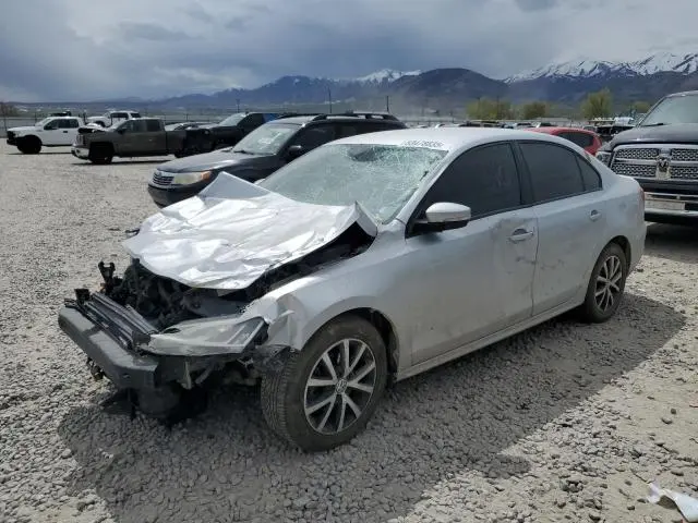 3VW3L7AJ2CM379909