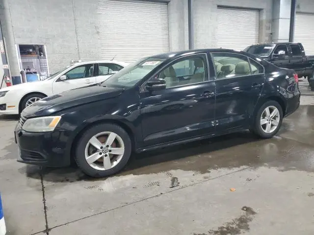 3VW3L7AJ2CM399822