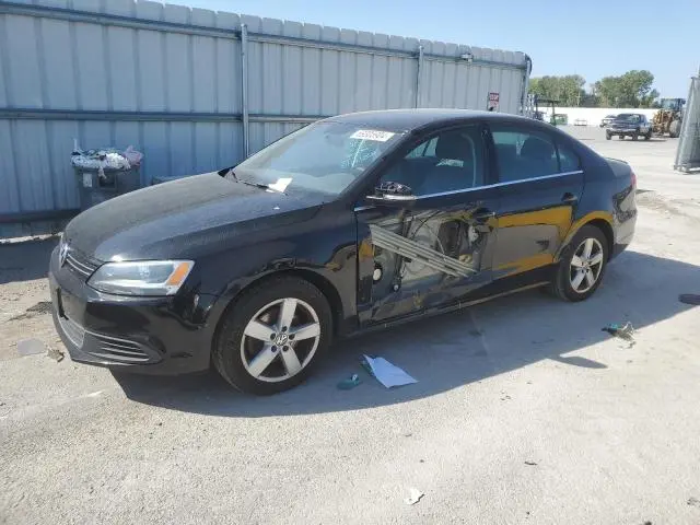 3VW3L7AJ2EM392016