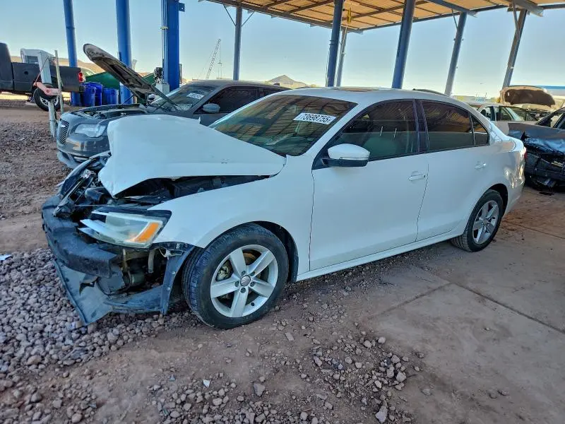 3VW3L7AJ3BM043152