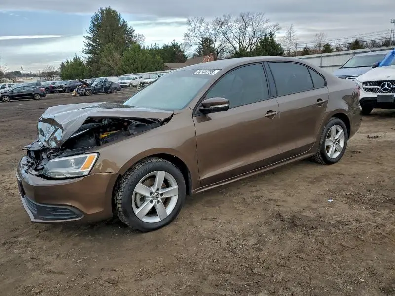 3VW3L7AJ3CM397979
